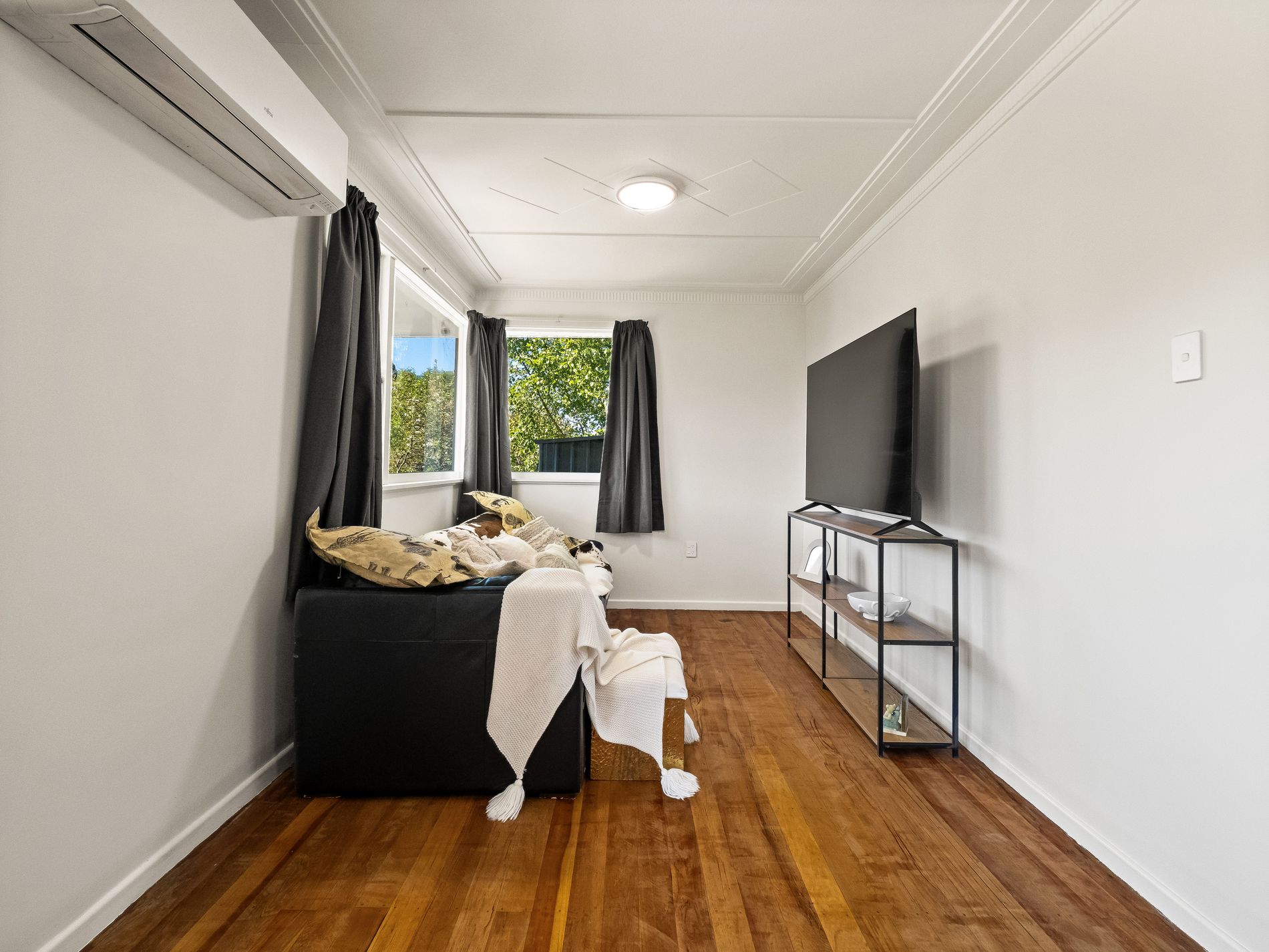 15 Westland Street, Green Island