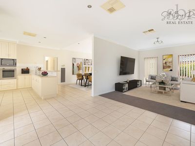 5 KELLE COURT , Wodonga