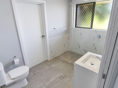 2 Paradise Ave, Forster