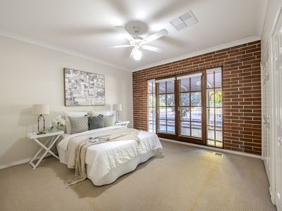 1 Renshaw Drive, Dubbo