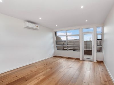 2 / 31 Hope Street, Spotswood