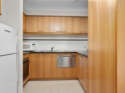 32 / 128 Mounts Bay Road, Perth
