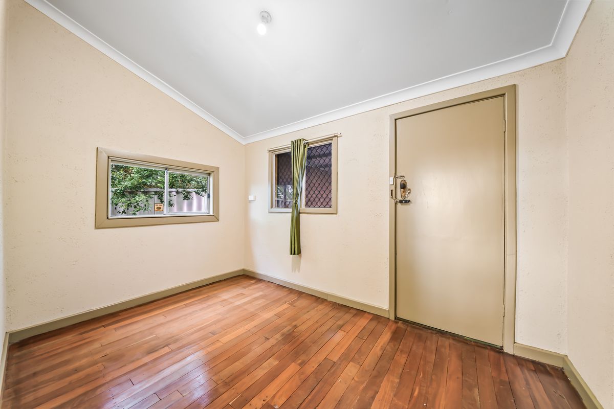 7 Roy Street, St James
