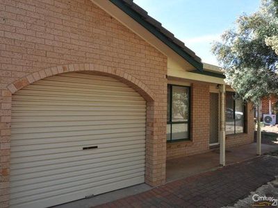 8B Ellis Park Close, Dubbo