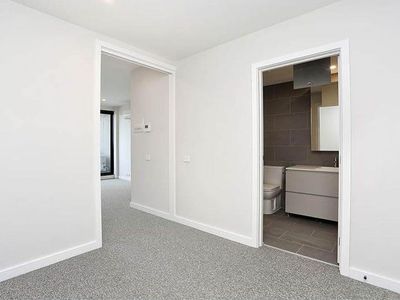 704 / 879-881 Dandenong Road, Malvern East