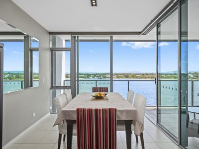 31306 / 2 Ephraim Island Bridge, Paradise Point