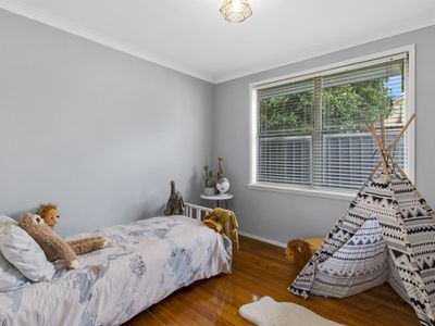 22 MARTINDALE CRESCENT, Seymour