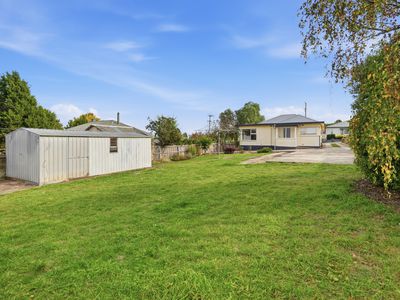 4 Walkers Avenue, Newnham