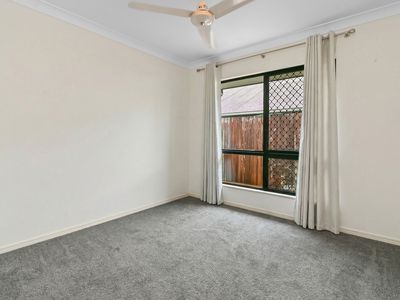 10 WOODROSE DRIVE, Mount Sheridan