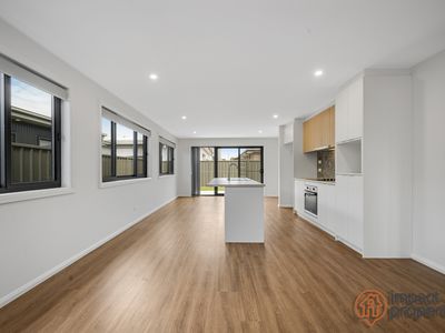 9 Vahland Street, Taylor