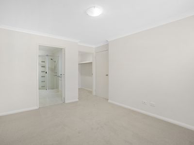 1 / 36 Epsilon Drive, Rockingham