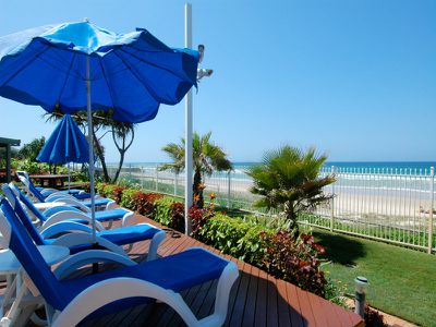 Level FL14 / 2 Nineteenth Ave., Palm Beach