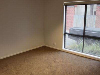 2 / 27 Candover Street, Geelong West