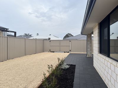 5 Sutcliffe Retreat, South Yunderup
