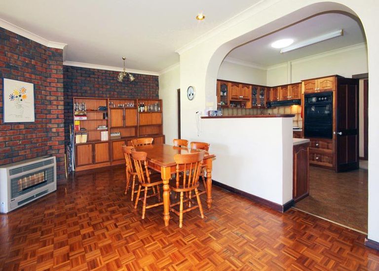 13 Anglesey Avenue, St Georges