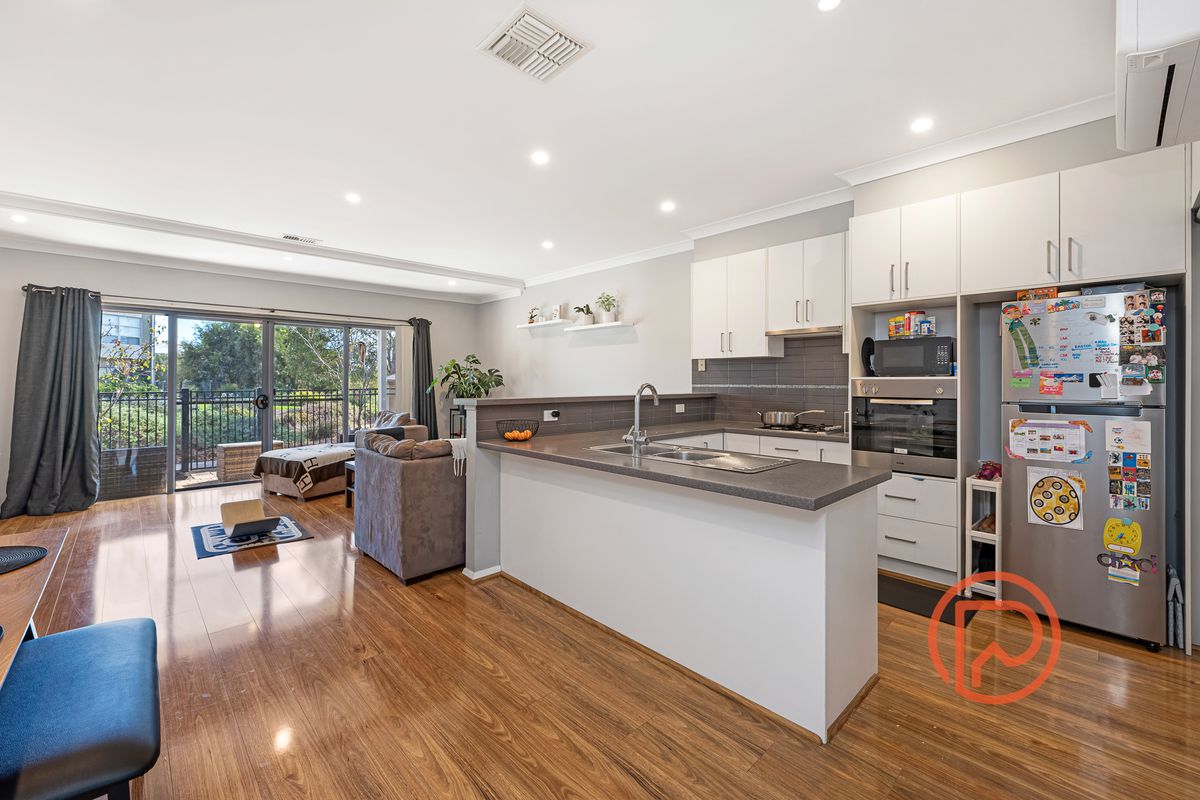 62 Hindmarsh Circuit, Mawson Lakes