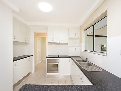 16 Stellaris Way, Rochedale South
