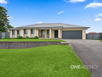 12 Banool Circuit, Bomaderry