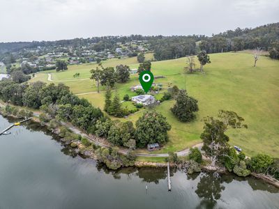 329 Lakeside Drive, Mallacoota