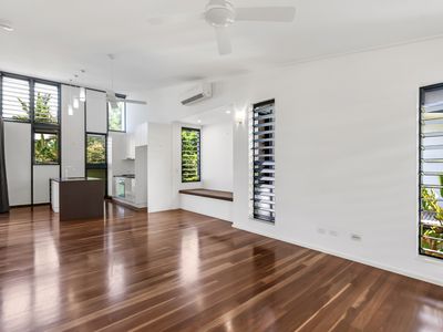 2 / 25 Charles Street, Cairns North