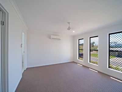 18 Companion Way, Cannonvale