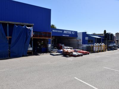 94-96 Beach Road, Christies Beach
