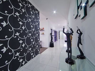 77 Brook Street, Wakerley