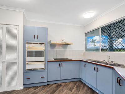 198 Toogood Road, Bayview Heights