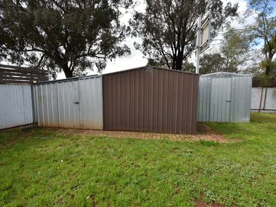 4 WENHAMS LANE, Wangaratta