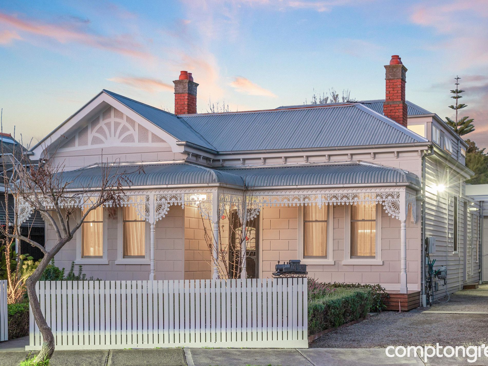 44 Railway Place, Williamstown