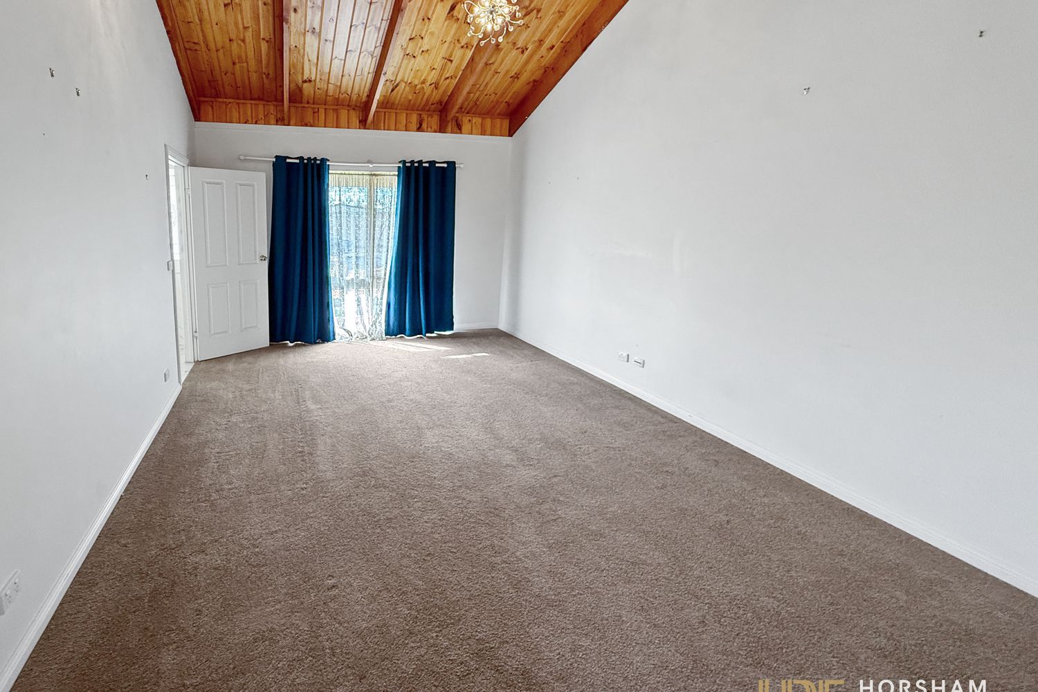 12 Tobruk Street, Horsham