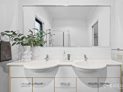 16 Emerson Close , Durack