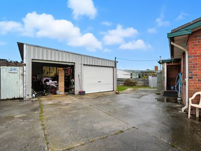 46 Davies Street, George Town