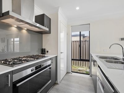 34 Gallon Way, Byford