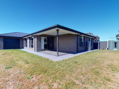 23 Peel Place, Dubbo
