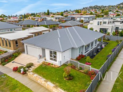 11 Dowding Crescent, New Town