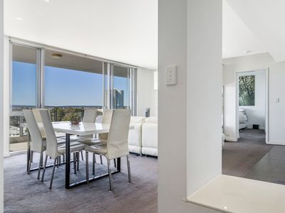 805 / 19 THE CIRCUS, Burswood