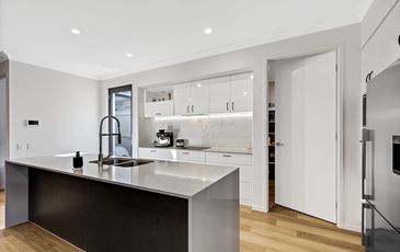 99 / 25 Banya Avenue, Nirimba