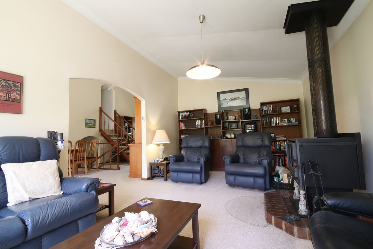 58 Binalong Street, Dalmeny