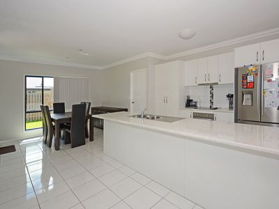 11 PARKLANDS BLVD, Wondunna