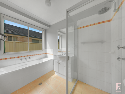 148 Blueridge Drive, Blue Haven