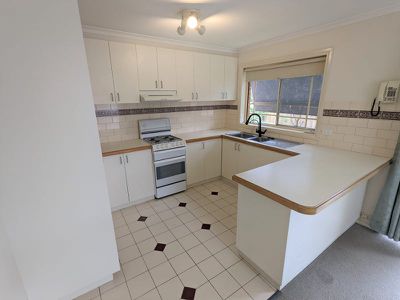1 / 1 Toyne Avenue, Hamlyn Heights