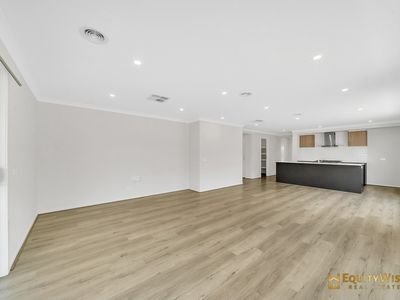 8 Pankina Road, Mambourin