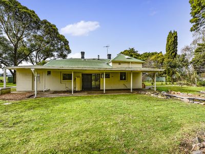 209 Glencoe West Road, Glencoe