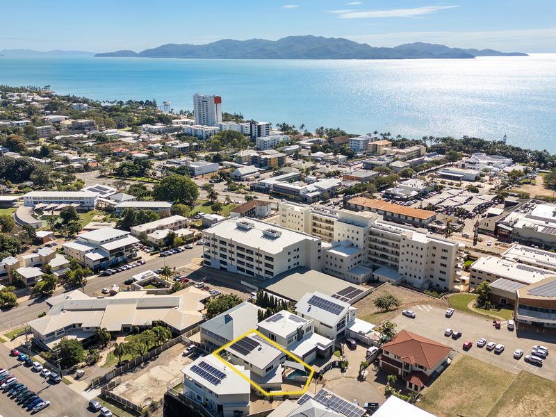 6 Panorama Court, North Ward