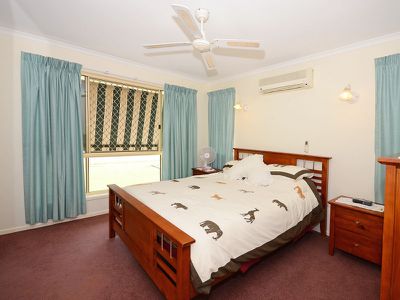176 PULGUL STREET, Urangan