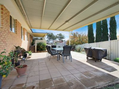 2 Medinah Ct, West Wodonga