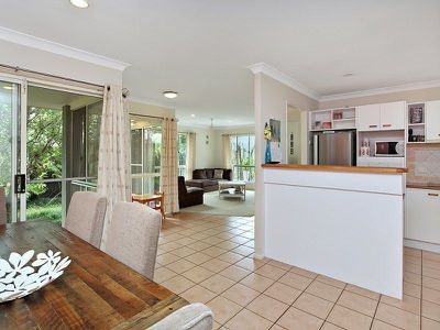 19 Raven Way, Noosaville