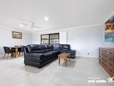 795 Beechwood Road, Beechwood