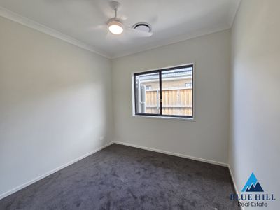 1/176 Settlers Boulevard, Chisholm